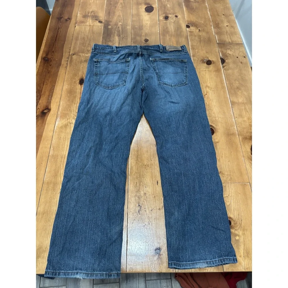 Signature by Levi Strauss & Co. Men's 38x30 Relaxed Fit Straight Leg Jeans Dark